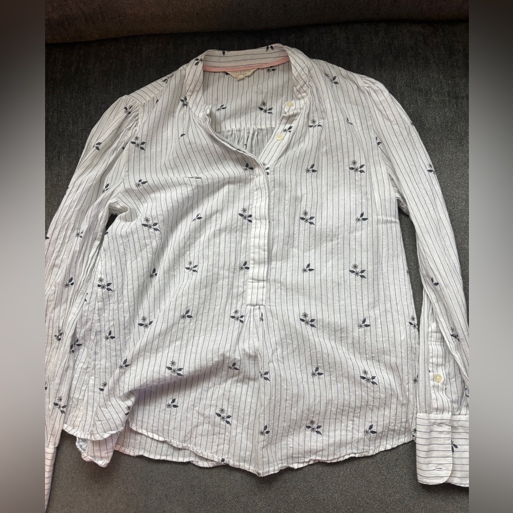 lucky brand button up top